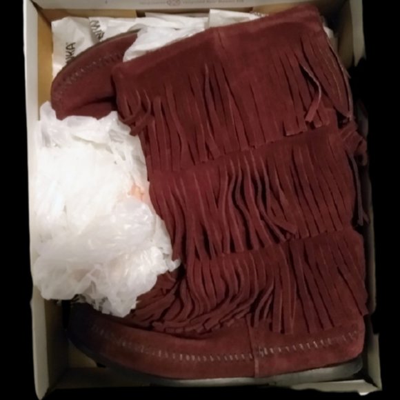 Minnetonka Moccasin - Burgundy  3 Layer Fringe Boots - Picture 2 of 8